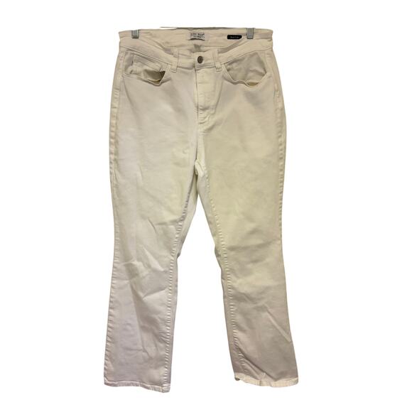 Judy Blue Boot Cut White Jeans Size 14W - Picture 1 of 5